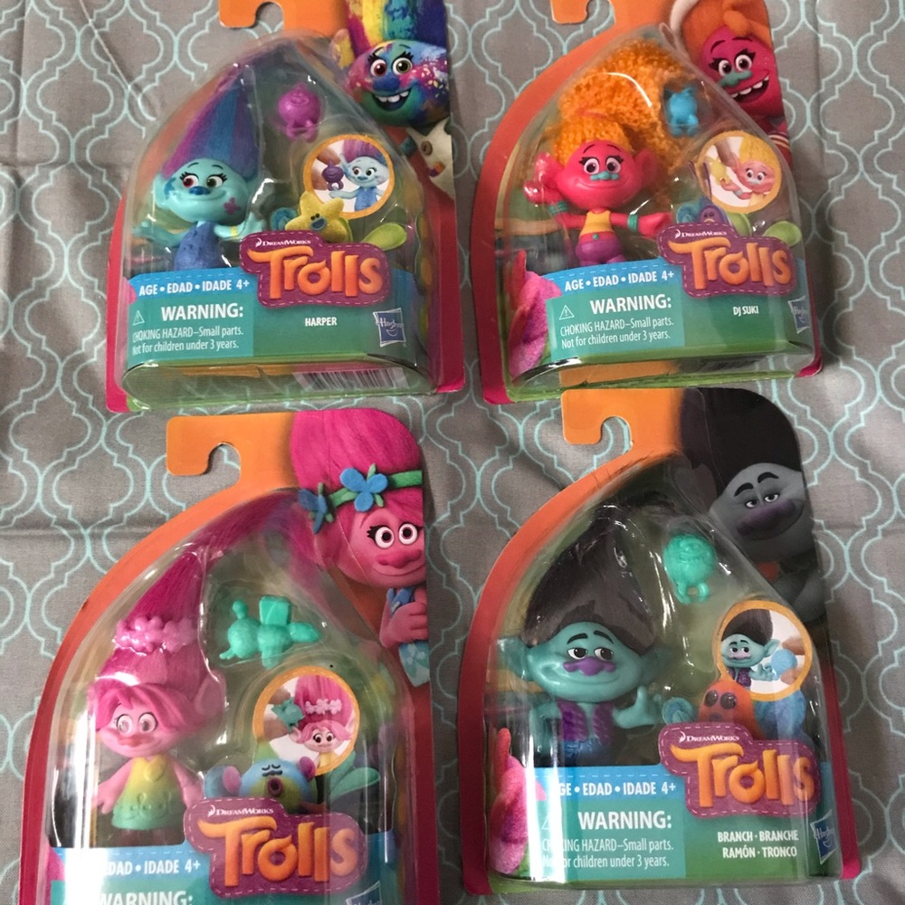 4 New trolls toys
